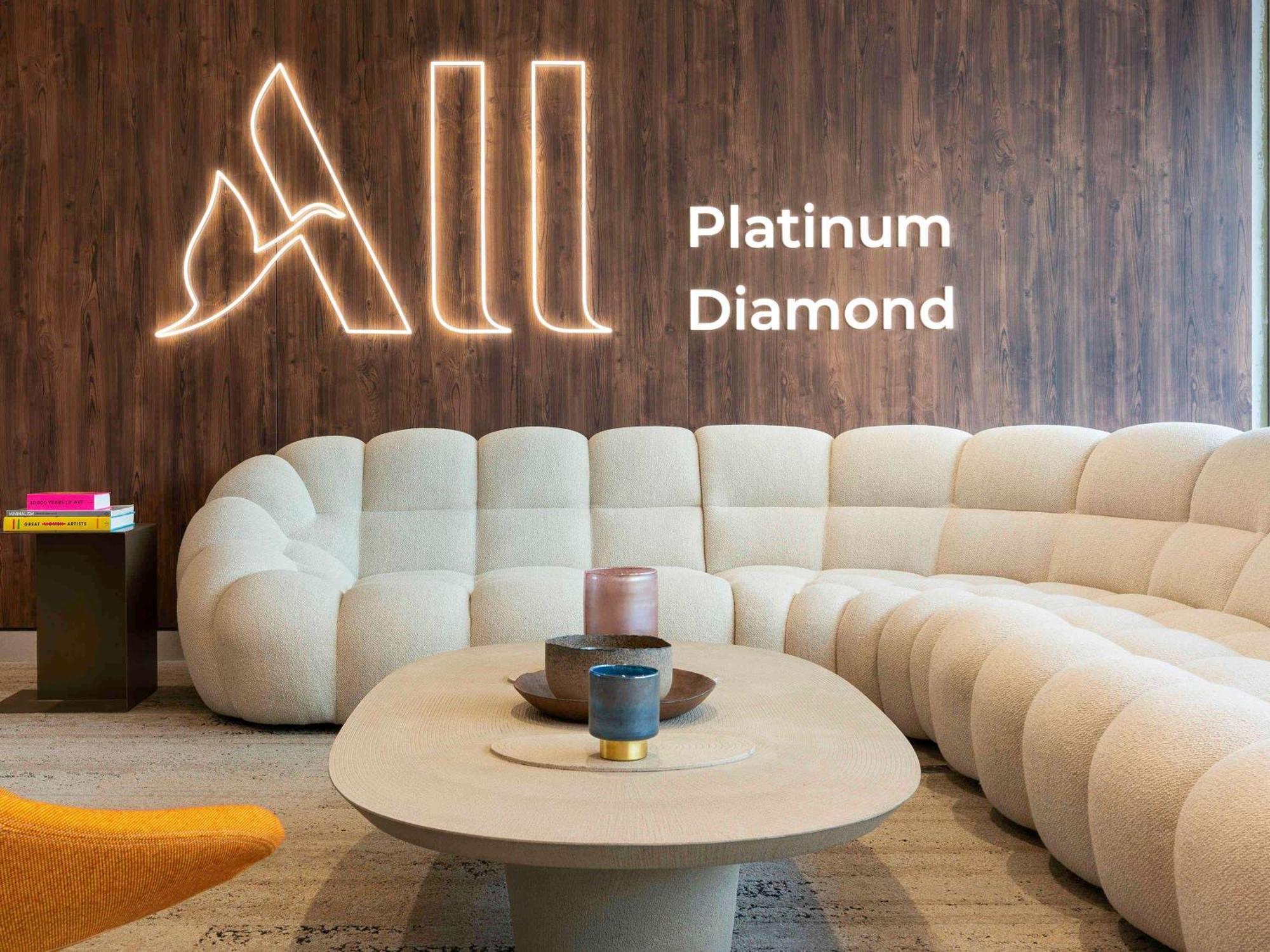 Hotel Pullman Paris Montparnasse Esterno foto